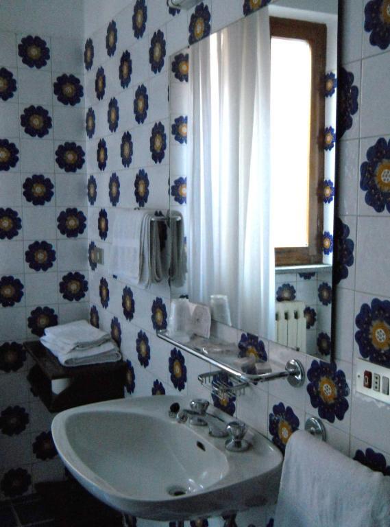 Hotel Del Pesce Луїно Номер фото