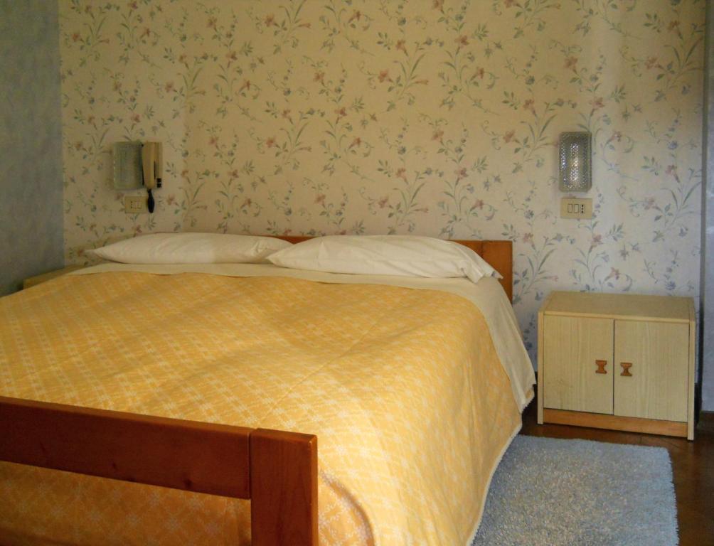 Hotel Del Pesce Луїно Номер фото