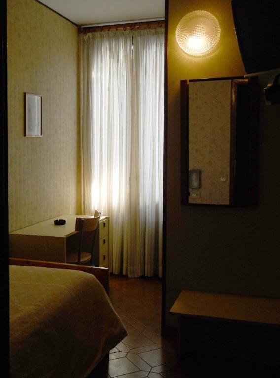 Hotel Del Pesce Луїно Номер фото
